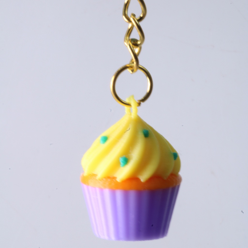 Sweet Cupcake Keychain Golden Tone Hardware New